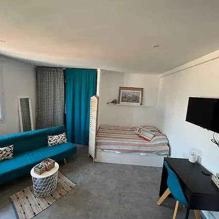 Apartment Grand Magnifique Vue, Au Calme Proche Nice