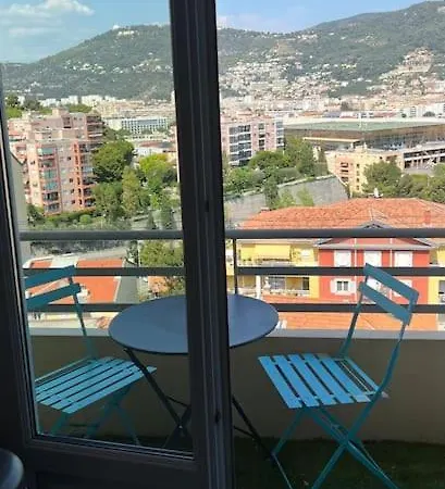 Apartment Grand Magnifique Vue, Au Calme Proche